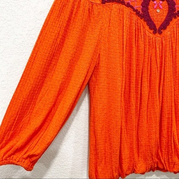 Free People Begonia Flower Embroidered Peasant Top - Picture 5 of 8